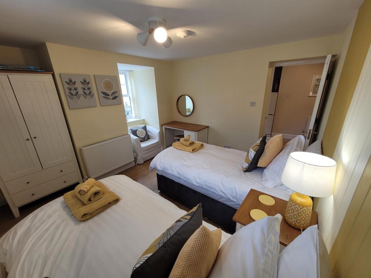 Llys Bach Apartment At Llys Aeron Aberaeron Exteriér fotografie