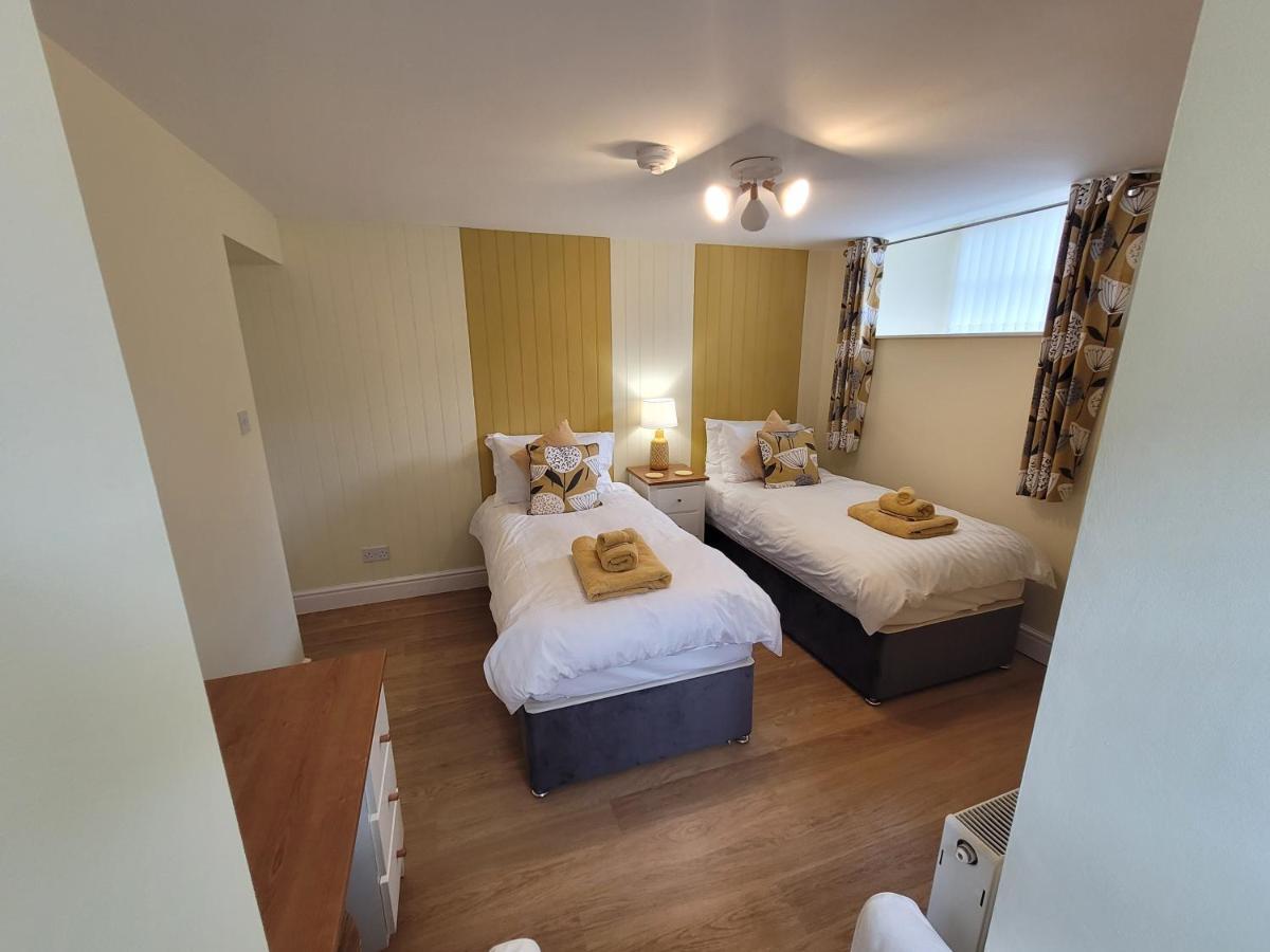 Llys Bach Apartment At Llys Aeron Aberaeron Exteriér fotografie